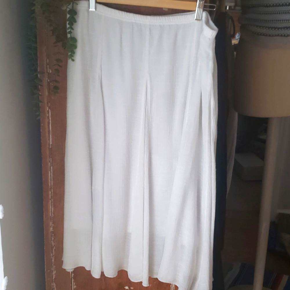 Flowy Lightweight Lined Midi Skirt